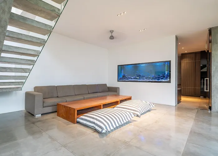 Villa Simpatico Spacious 6 Bedroom Retreat In Seminyak